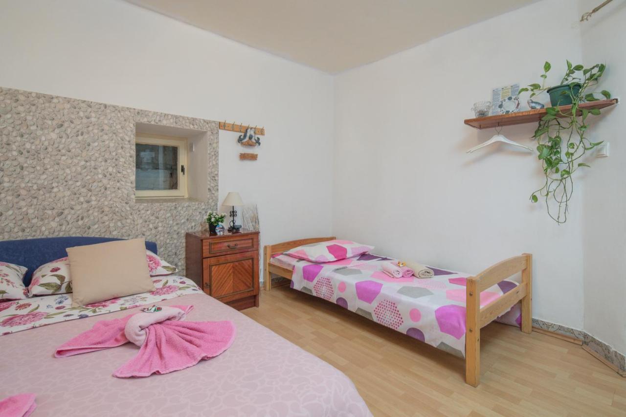 Guest House Ivona Split Buitenkant foto