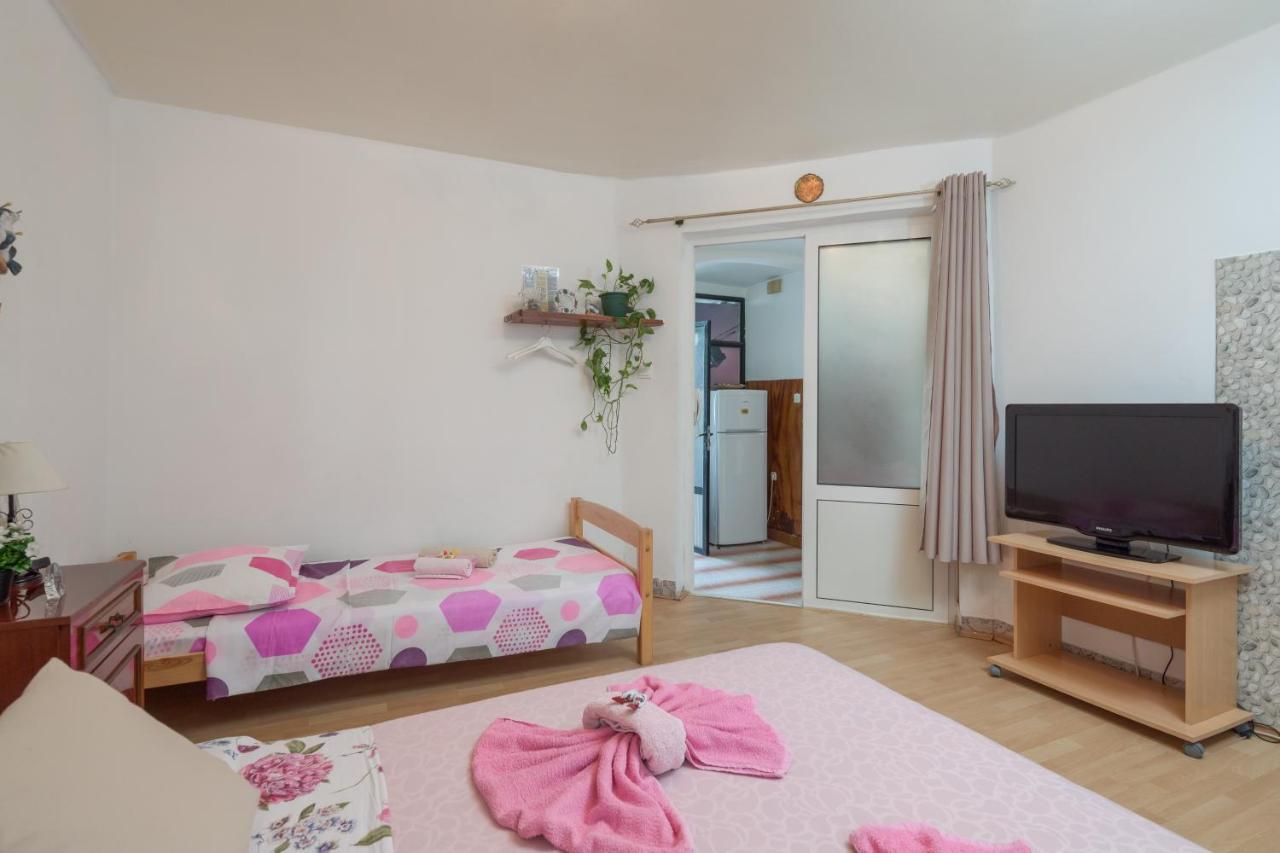 Guest House Ivona Split Buitenkant foto