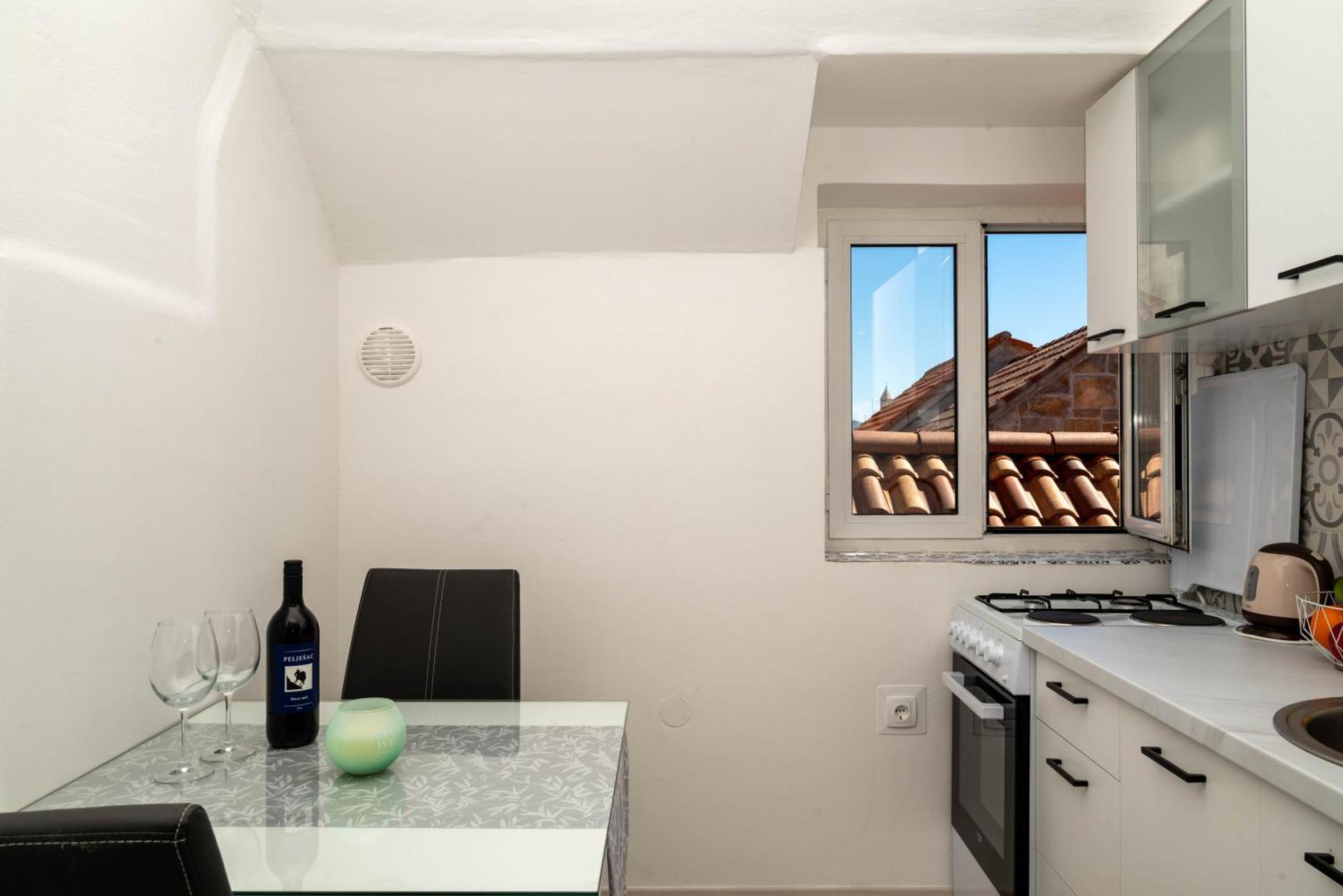 Guest House Ivona Split Buitenkant foto